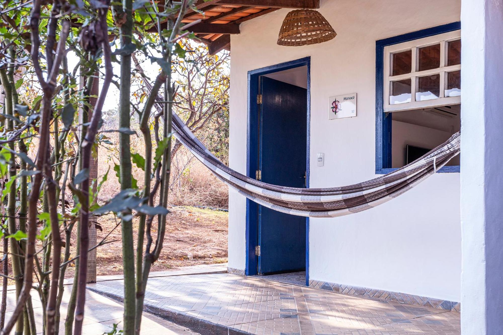 Suite,1621426348:JPEG